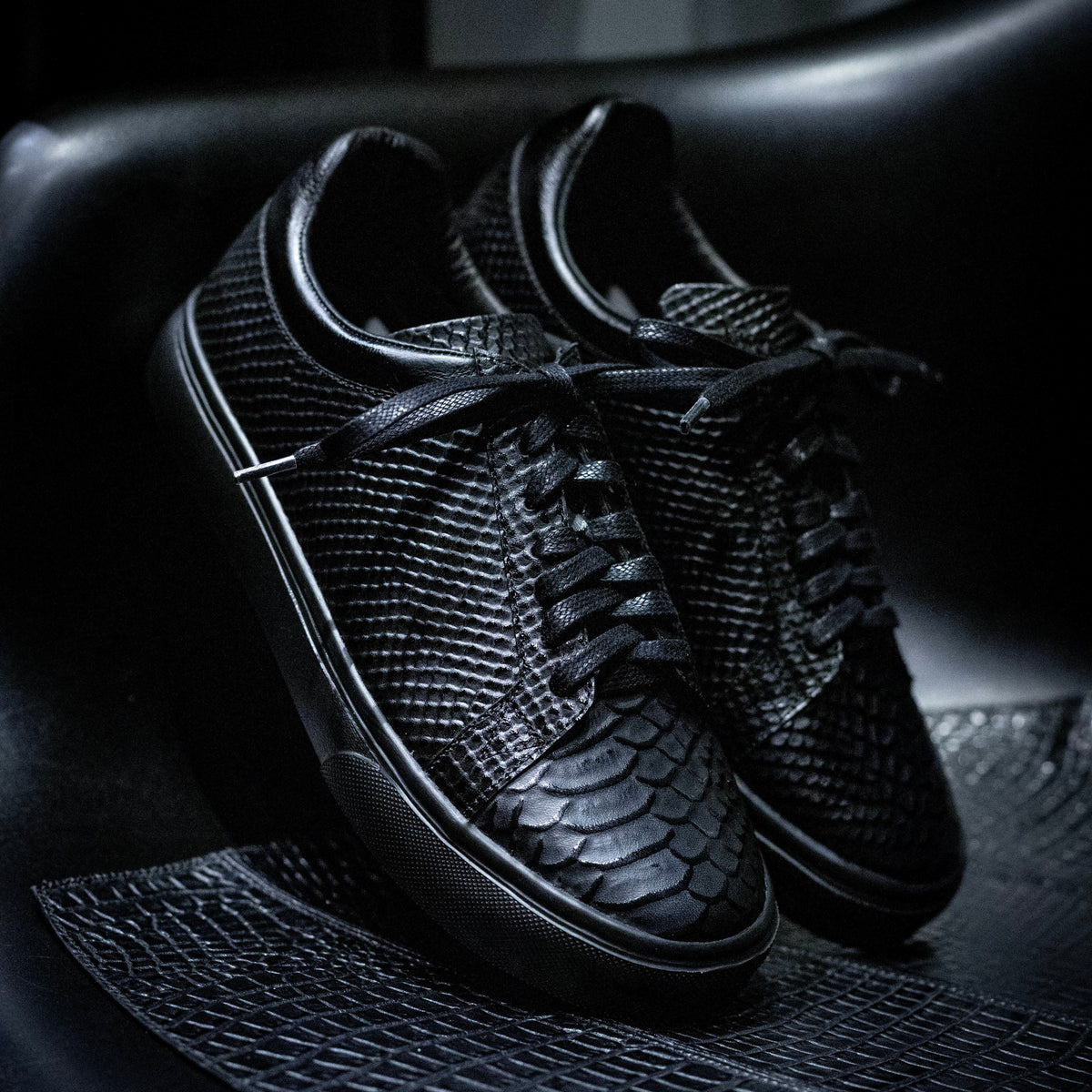 Nashville Crocodile Negro - Zapato Crocodile Luxury Hombre en Cuero Grabado