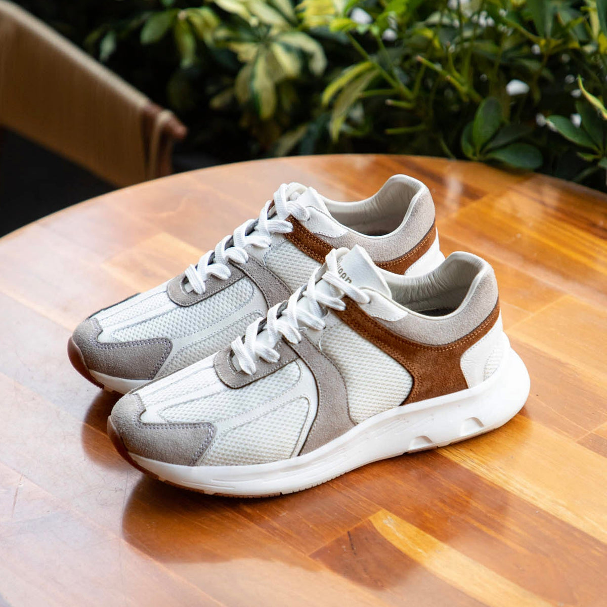 Atenas Gris x Miel - Zapato Casual Mujer en Cuero